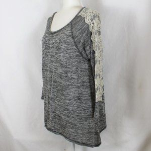 WORLD UNITY Knit Sweater Woman SIze OX Gray with Cream Lace Sleeve Relax Fit